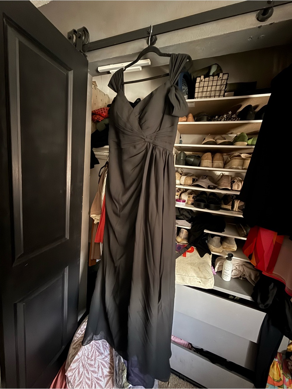 Elegant Black Floor-Length Evening Dress